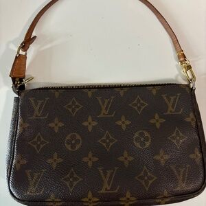 Louis Vuitton Pochette